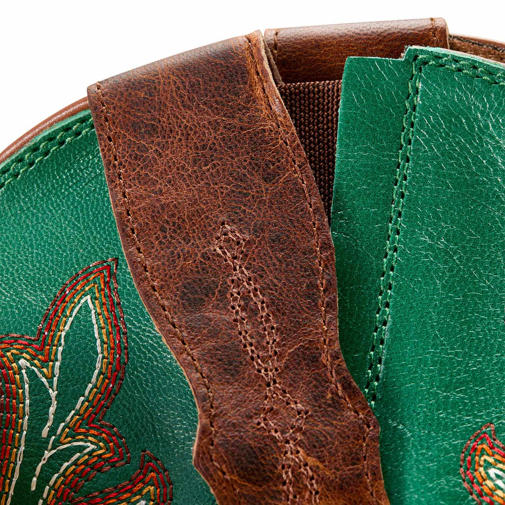 Ariat Women's Round Up Wide Square Toe StretchFit Western Boot